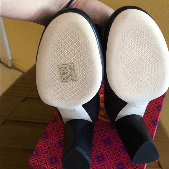 Tory Burch Elizabeth bow 85 mm heel - Picture 3 of 4